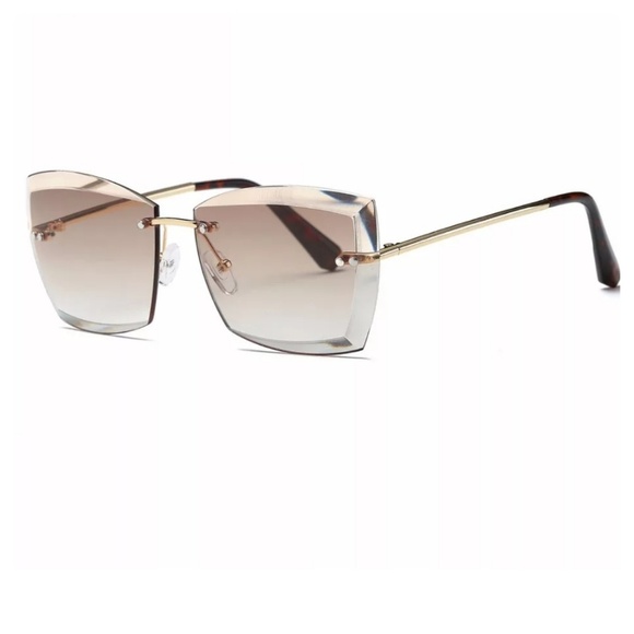 Accessories - (5🌟rated) Brown Diamond Square Rimless sunglasses